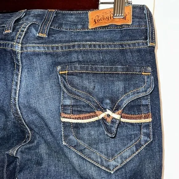 Lucky Brand 2/26 Lola Boot Cut Dark Wash Embroidered Back Pockets Jeans - Picture 13 of 17